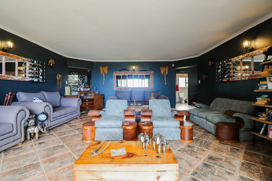 10 Bedroom Property for Sale in Dana Bay Western Cape